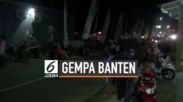 Getaran gempa Banten Magnitudo 6,9 sampai ke kabupaten Pangandaran Jawa Barat. Warga sempat panik, berlari mencari tempat perlindungan karena takut tsunami.