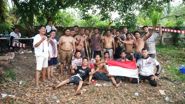 Serunya Panjat Pinang 79 Pohon Hingga Lomba Balon Batita di Palembang