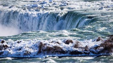 Air Terjun Niagara Membeku
