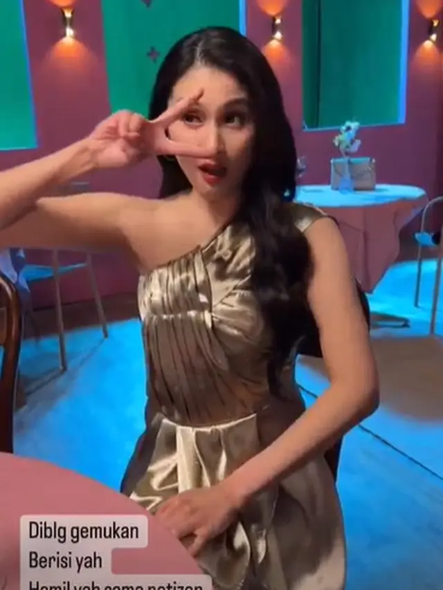 6 Potret Terbaru Sandra Dewi Disebut Makin Berisi, Sempat Dikira Hamil Lagi