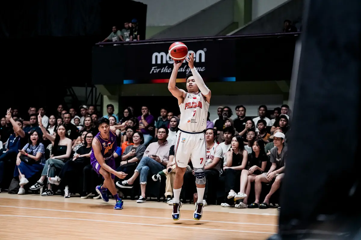 Prastawa membantu Pelita Jaya membungkam Hawks di game 1 playoff IBL 2025