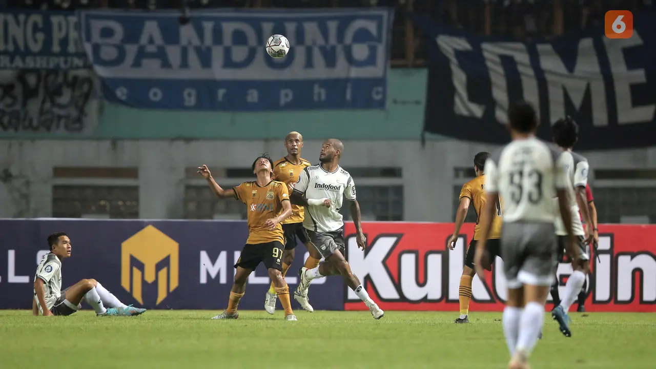 BRI Liga 1 2022/2023: Bhayangkara FC vs Persib Bandung