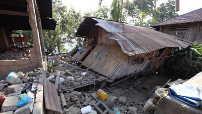 Gempa Susulan NTT Tembus 14 Ribu