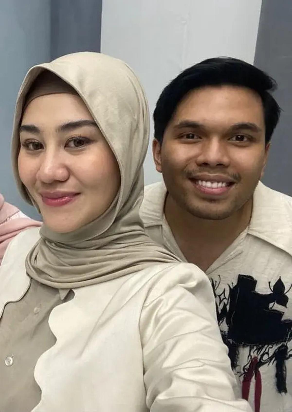 6 Potret Aaliyah Massaid Kenakan Kerudung Tren Meleyot Bersama Thariq Halilintar di Aceh