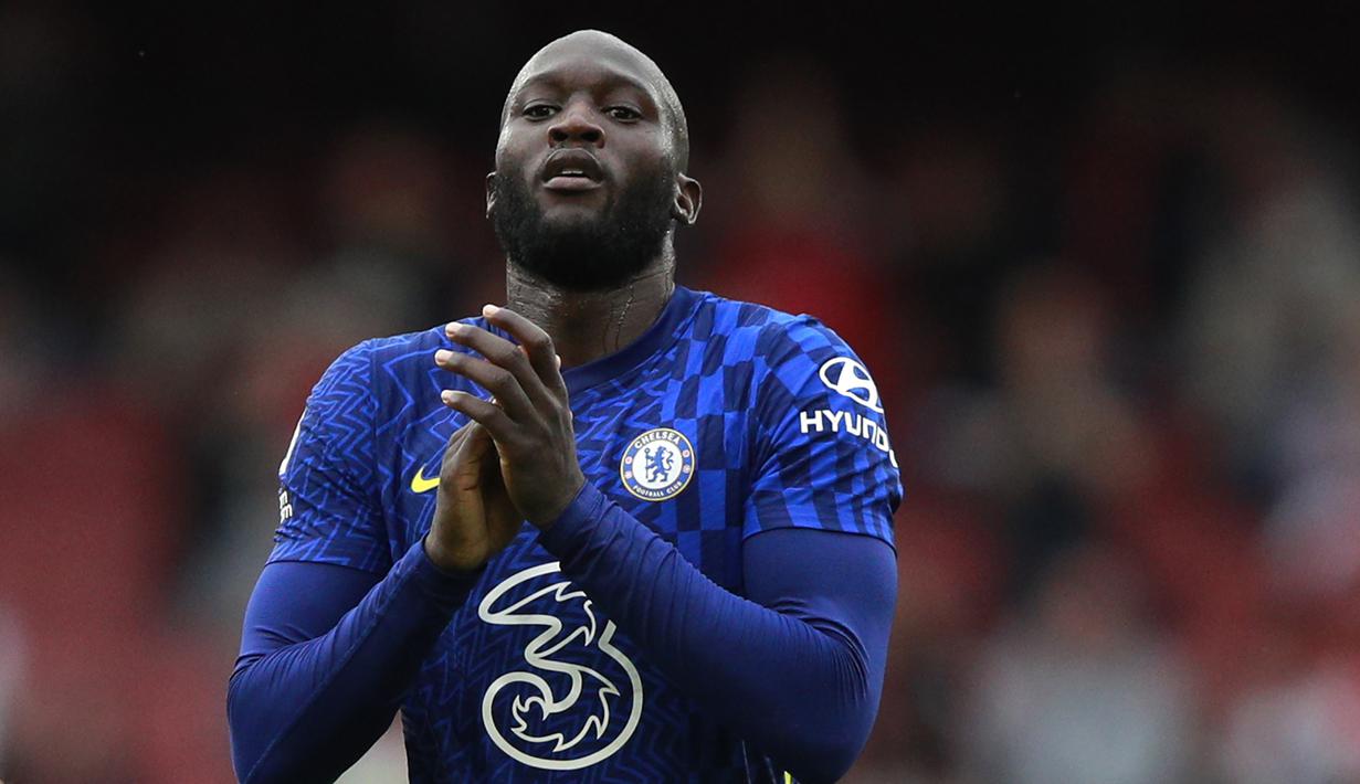 Romelu Lukaku. Striker berusia 28 tahun ini didatangkan Chelsea dari Inter Milan senilai 115 juta euro. Ia langsung mencetak 1 gol di laga debutnya pada pekan kedua Liga Inggris saat mengalahkan Arsenal 2-0 di Emirates Stadium, 22 Agustus 2021. (Foto: AP/Ian Walton)