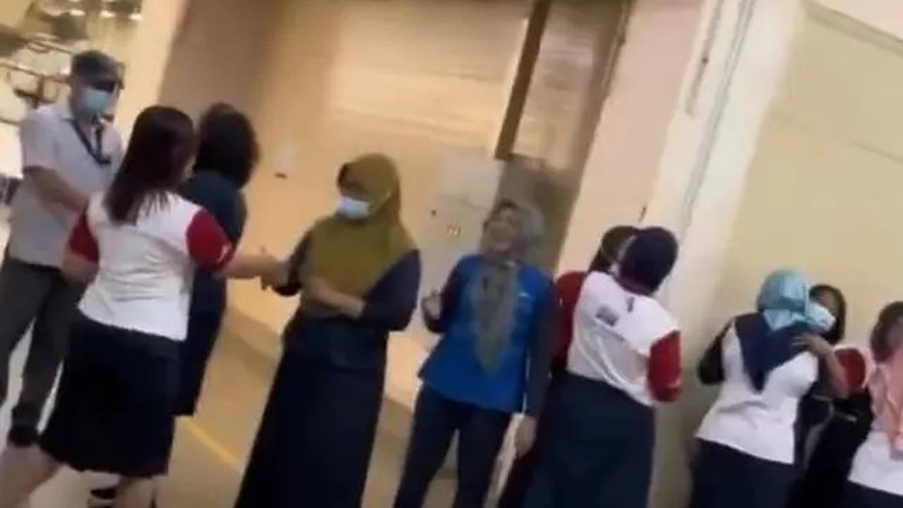 Akar Masalah Pemicu PHK Massal di Industri Rokok