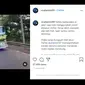 Dibagikan akun Instagram @viralterkini99, terlihat detik-detik sebuah mobil menabrak motor karena melanggar lalu lintas.