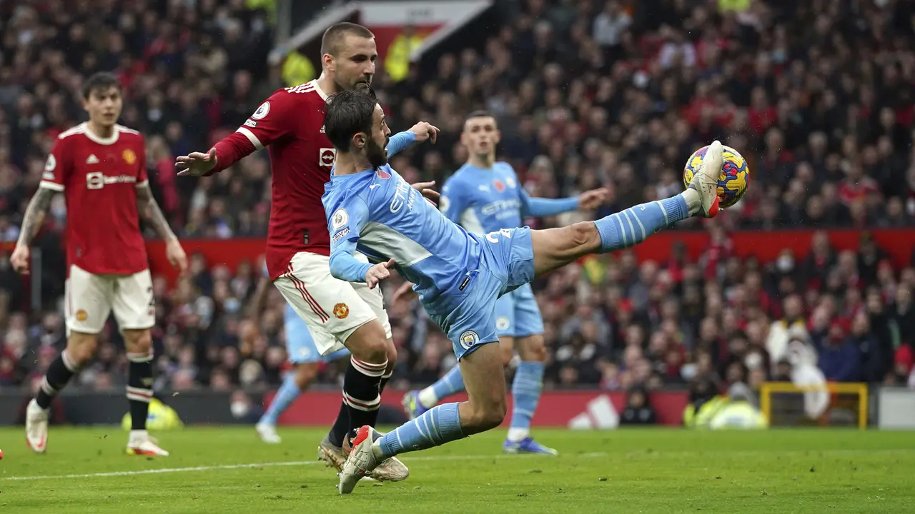 Foto: Rapor Para Pemain Manchester United saat Kalah 0-2 dari Tetangga, David De Gea Brilian di Antara Para Bek yang Tampil Bapuk