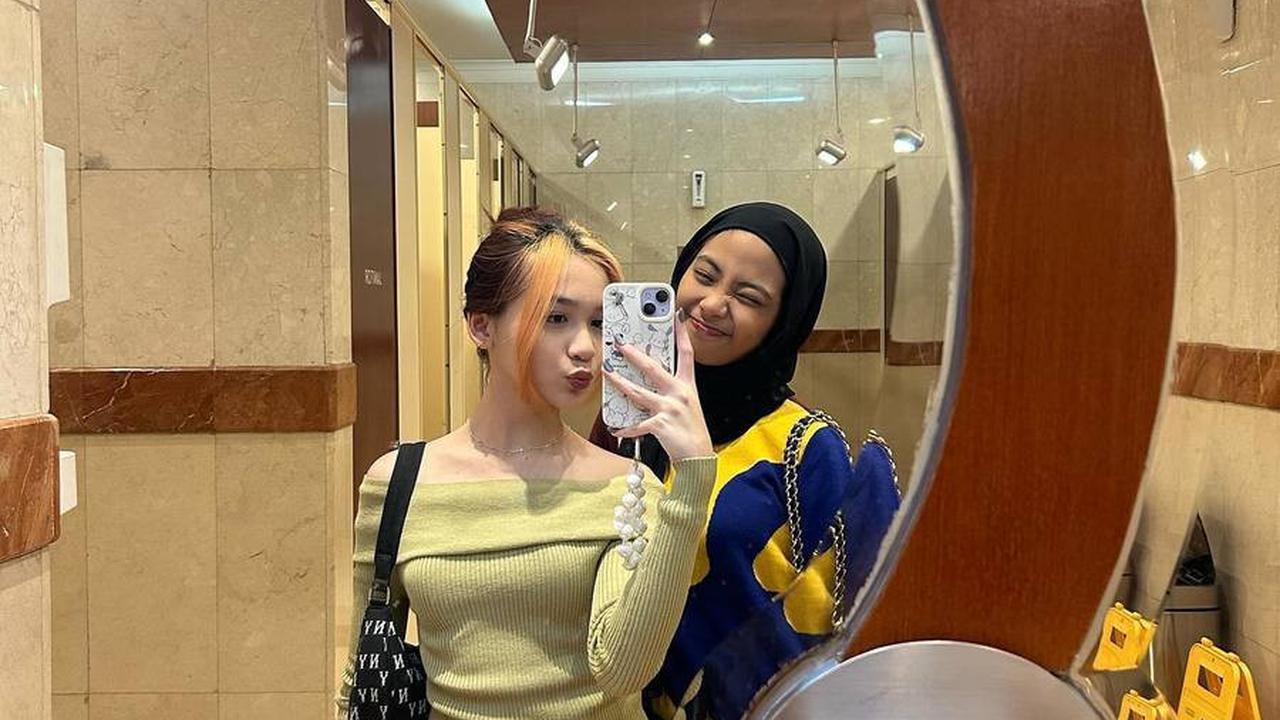 Di momen ulang tahunnya, Chantal menerima banyak ucapan selamat dan doa dari netizen, sementara Faisal Haris juga ikut menuliskan ucapan di kolom komentar Instagram Jennifer.<br><br>