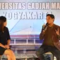 Aktor dan pengusaha, Dude Harlino menjadi pembicara pada sesi inspirasi muda acara Emtek Goes to Campus (EGTC) 2017 di Graha Sabha Pramana Universitas Gadjah Mada, Yogyakarta, Selasa (31/10). (Liputan6.com/Helmi Afandi)