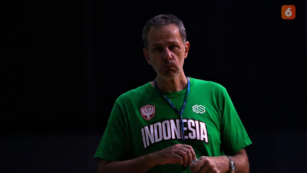 Mantan Pelatih Timnas Basket Indonesia Yakin Kesatria Bengawan Solo Bisa Dekati Trofi IBL 2025