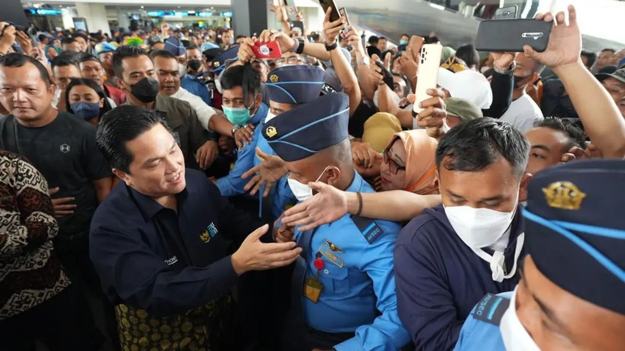 Menteri Badan Usaha Milik Negara (BUMN) Erick Thohir, mendapat sambutan meriah dari ribuan masyarakat Sumatera Utara (Sumut)