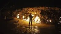 Yanar Dag, gunung api dari Azerbaijan (Foto: http://www.atlasobscura.com/)