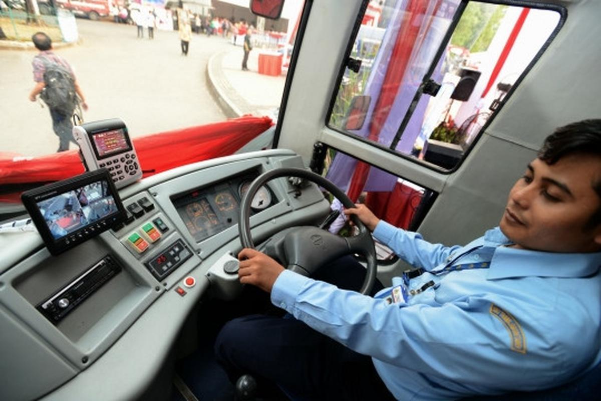 Ini penampakan bus canggih Transjabodetabek