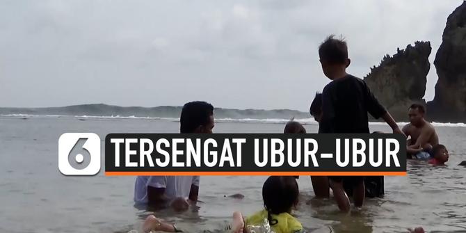 VIDEO: Libur Lebaran, Puluhan Wisatawan Tersengat Ubur-Ubur di Gunungkidul