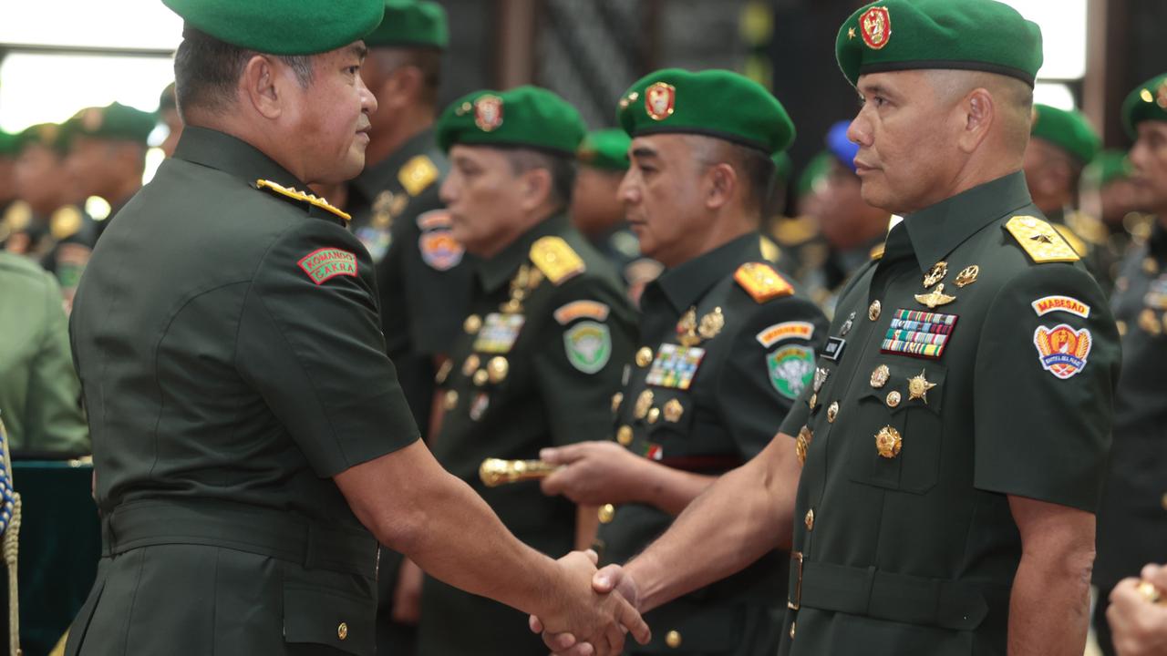 Kasad Pimpin Sertijab Sejumlah Jabatan Strategis di TNI AD