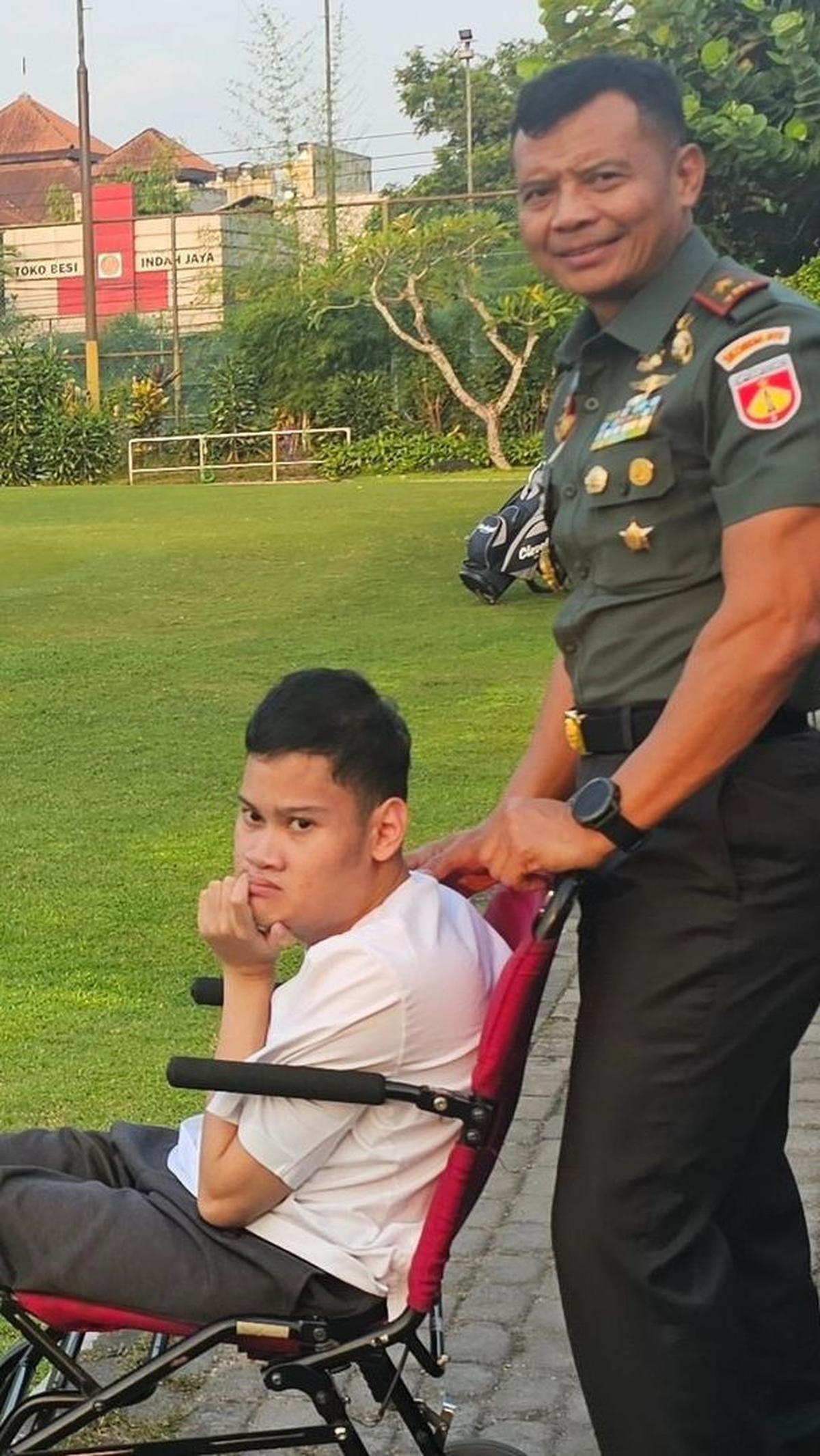 "Alhamdulillah...Rindu keponakan gantengku....sehat selalu Bang Alif....amiiiin," tulisnya dalam caption. <br>