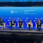 Menteri Investasi/Kepala Badan Koordinasi Penanaman Modal (BKPM), Rosan Perkasa Roeslani saat menjadi panelis pada Milken Institute Asia Summit 2024 di sesi “Encouraging Greater Collaboration” yang berlangsung di Singapura, Rabu (18/09/2024). (Foto: Istimewa)