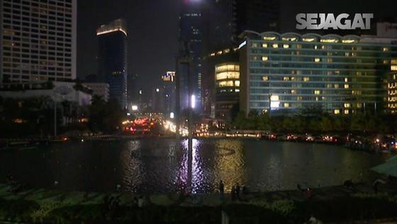 SEJAGAT: Penampakan Earth Hour Di Negara-Negara Asia