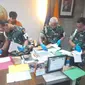 Penggeledahan Kantor Badan SAR Nasional (Basarnas) hari ini, Jumat (4/8/2023). (dok TNI)