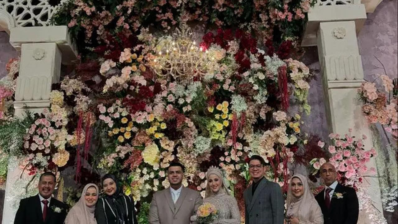 6 Deretan Artis yang Hadir di Acara Ngunduh Mantu Yislam Jaidi dan Miskah Shafa