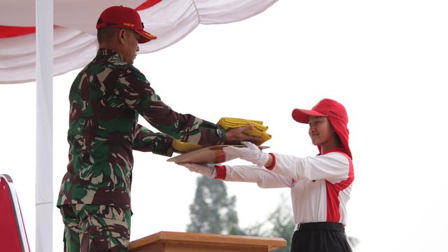 Diklat Paskibraka 2018 hari ke 15 diisi dengan latihan gabungan pertama antara para Calon Paskibraka, TNI, Polri, dan Paspampres (Foto: M Fajri Erdyansyah)