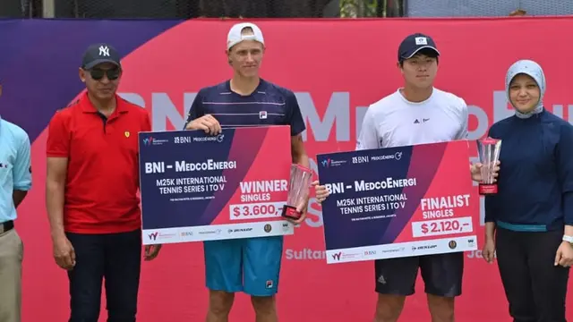 Putra Legenda Bjorn Borg Juara Turnamen Tenis di Jakarta