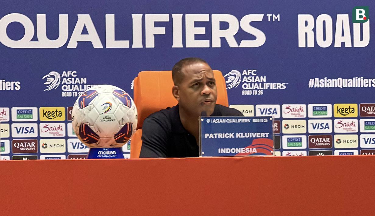 Meskipun begitu, ia mengaku para pemain tampil luar biasa pada laga tersebut. (Bola.com/Hery Kurniawan)