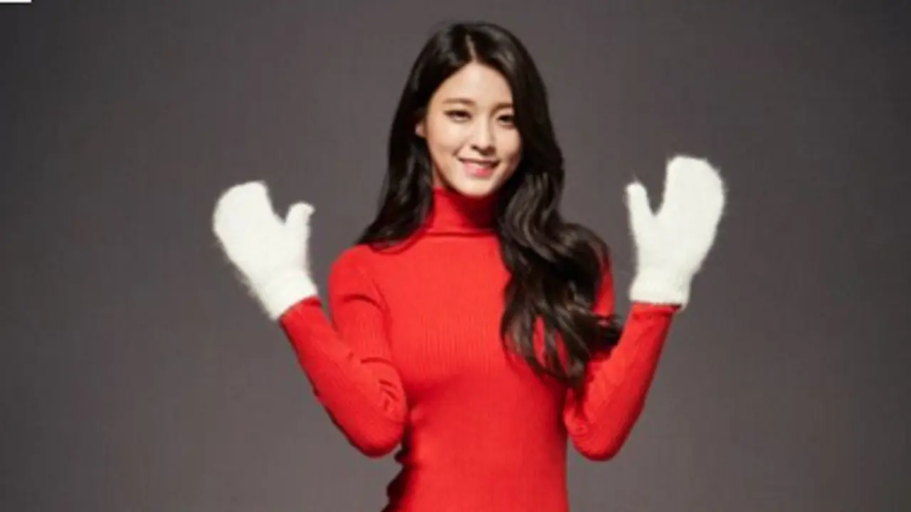 Kado Natal Terbaik, Seolhyun AOA Mampir ke Kantor Polisi