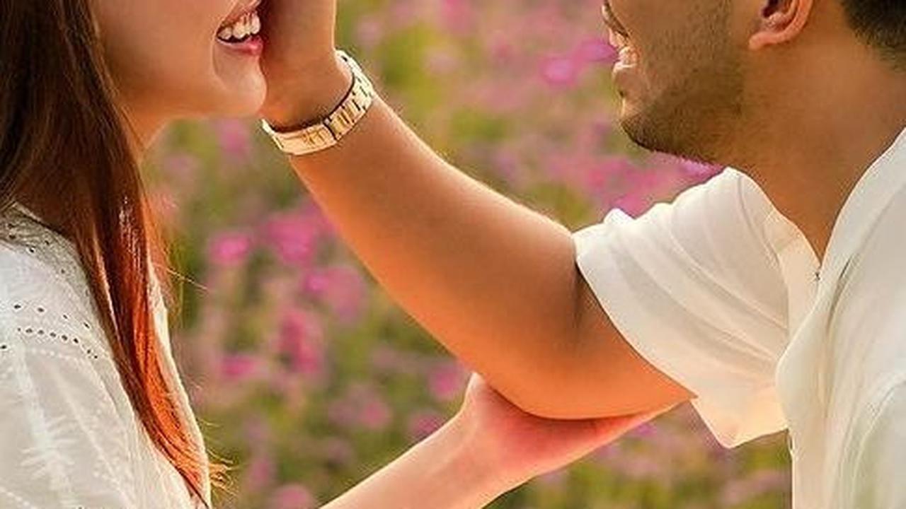 Semua Orang Turut Bahagia Melihat Momen Thariq Halilintar Melamar Aaliyah Massaid <br>