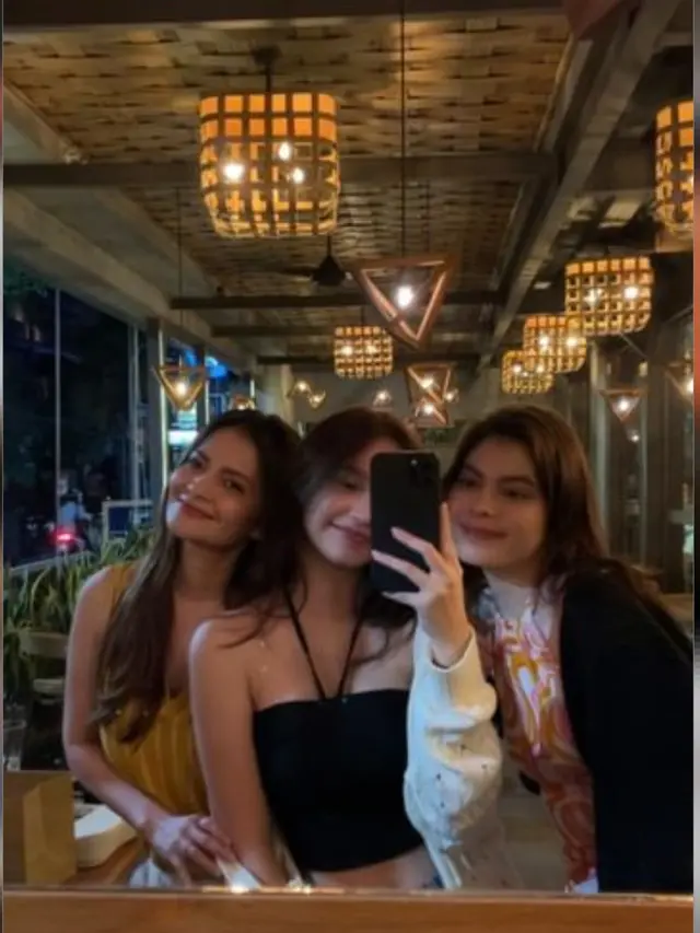 Cut Tari dan Kedua Putri