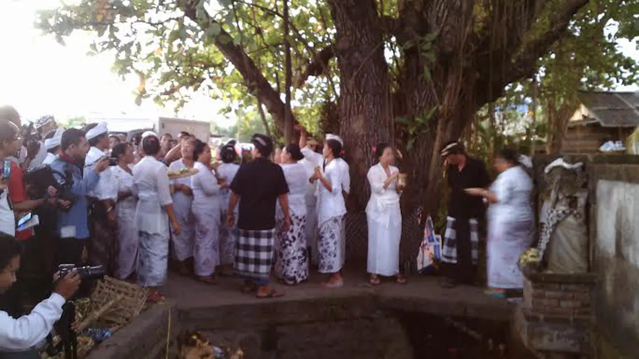 Upacara Adat di Rumah Angeline, Warga Bali Kesurupan