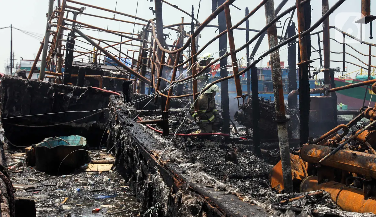 Rencananya, Polres Pelabuhan Tanjung Priok bersama Polsek dan Puslabfor Mabes Polri akan menggadakan olah tempat kejadian perkara (TKP) lanjutan. (Liputan6.com/Herman Zakharia)