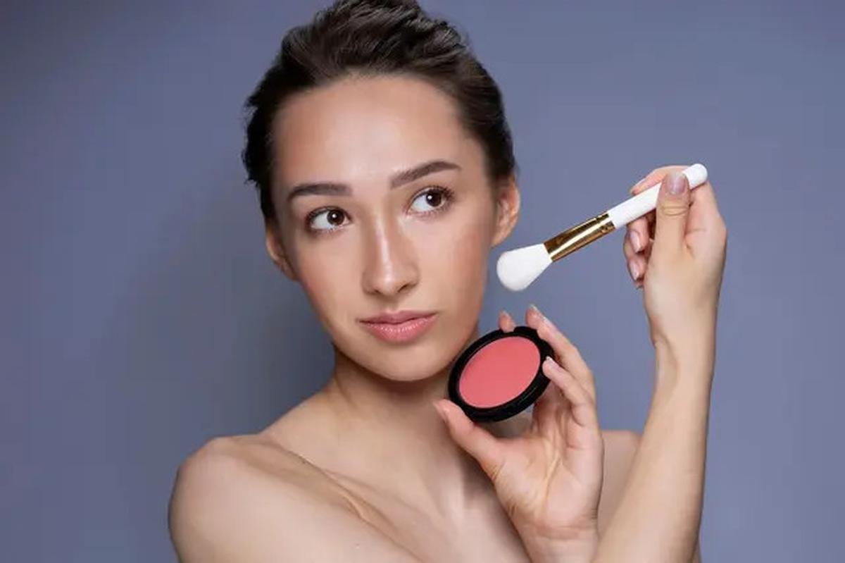 9 Tren Makeup Tak Lekang oleh Waktu, Tetap Tampil Memesona di Berbagai Momen