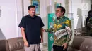 Wakil Ketua Umum Partai Kebangkitan Bangsa (PKB) Jazilul Fawaid (kanan) menerima langsung kehadiran Wali Kota Medan Bobby Nasution di Gedung DPP PKB, Jakarta. (Liputan6.com/Angga Yuniar)