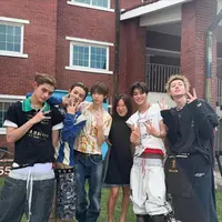 Cortis dengan trend sagging pants [Dok/X].