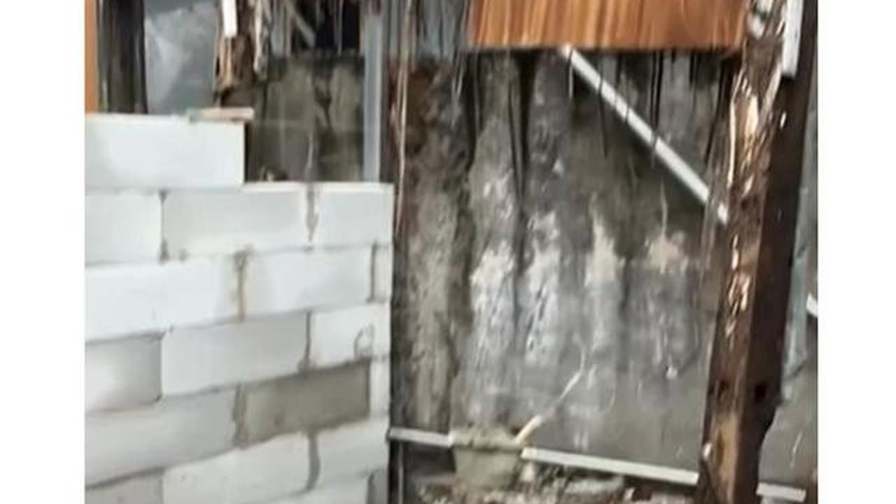 6 Potret Kondisi Rumah Diding Boneng yang Roboh, Raffi Ahmad Bantu Renovasi