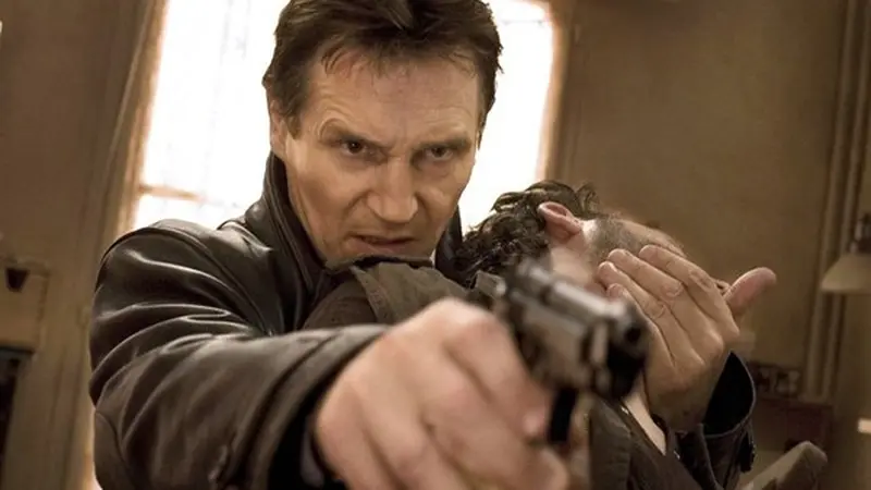 Liam Neeson Bakal Melucu di Sekuel Ted