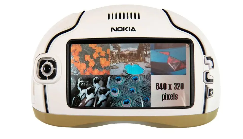 	Nokia 7700 tidak ada di pasaran namun memiliki bentuk yang sangat unik (Sumber: Telegraph)