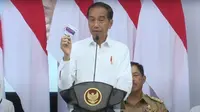 Jokowi mengatakan, dana Program Indonesia Pintar bisa dipergunakan untuk kebutuhan sekolah seperti membeli buku, alat-alat tulis, seragam sekolah, dan sepatu. (Foto: Tangkapan Layar Youtube Sekretariat Presiden)