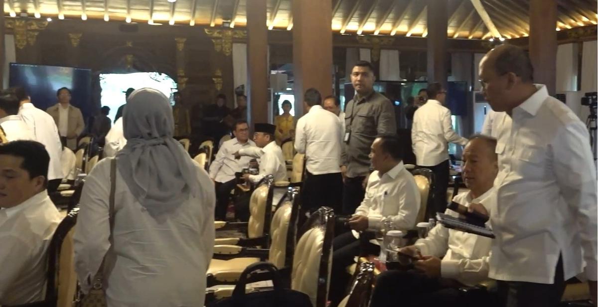 Suasana pembekalan di rumah Prabowo