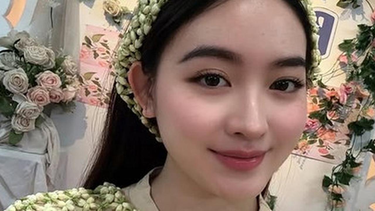 Pesona Natasha Wilona Tampil Anggun saat 'Siraman', Cantik Banget dengan Makeup Natural