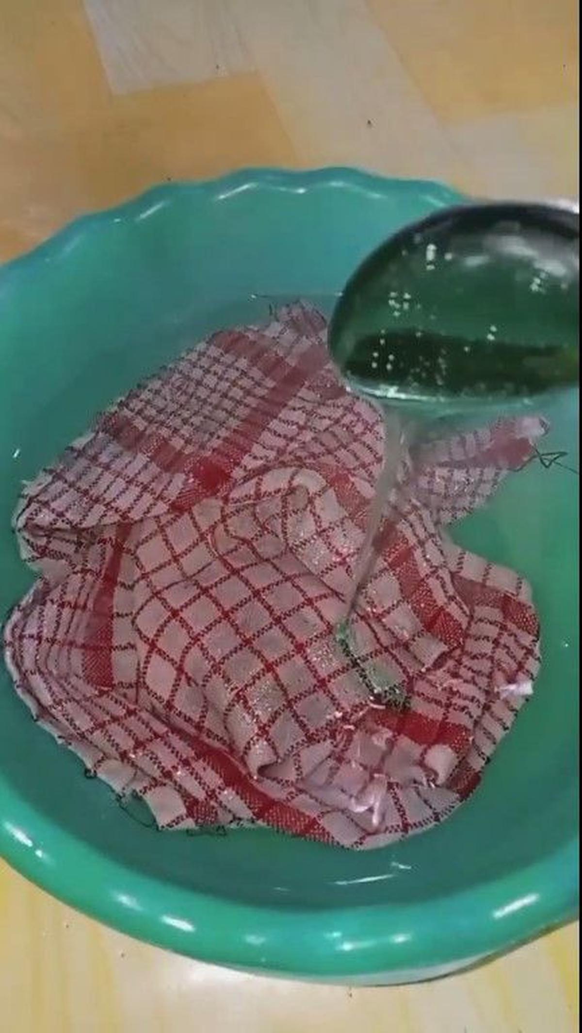 Tuangkan Sabun