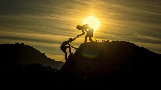 Ilustrasi Menolong Orang. (foto: Pinterest).