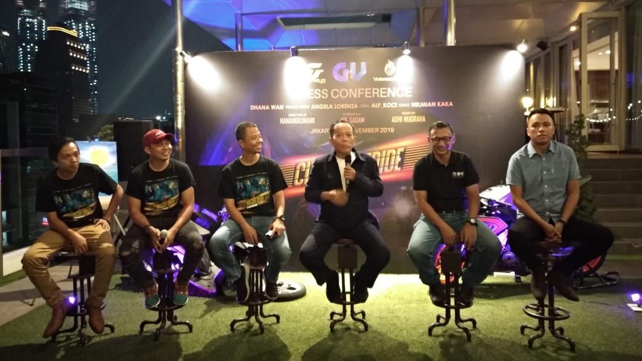 komunitas motor untuk mengkampanyekan keselamatan berkendara, salah satunya melalui sebuah tayangan film kreatif berjudul film City Night Ride “TAMBUL” (Tangga Menuju Bulan).