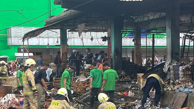 Kronologi Kebakaran Pasar Induk Kramat Jati, Hanguskan 350 Kios