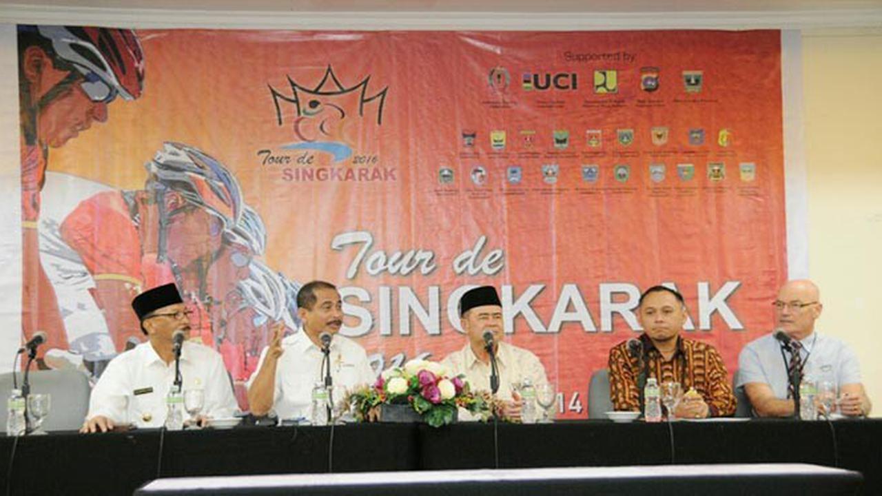 Tour de Singkarak 1