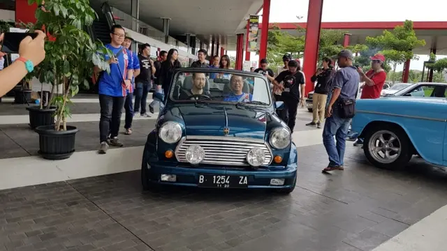 Mobil MINI