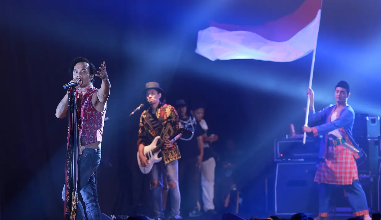 Warga Bandung pun diharapkan segera bersiap karena setelah Jakarta, Slank akan melanjutkan misinya memperkenalkan kesenian daerah lewat konser Reog & Roll di kota Bandung. (Galih W. Satria/Bintang.com)