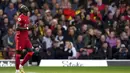 Liverpool sudah unggul 1-0 pada menit ke-9 melalui Sadio Mane. Tendangan kaki kanannya usai menerima umpan Mohamed Salah tak mampu diantisipasi kiper Watford, Ben Foster. (PA via AP/Tess Derry)